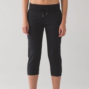 Lululemon black Dance Studio crop